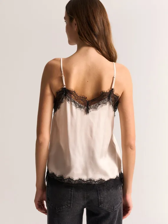 UNQ Топ атласный