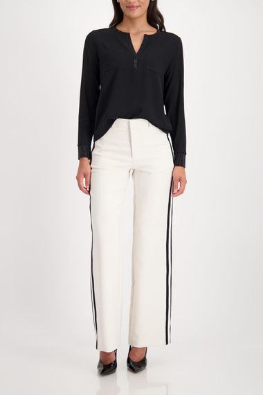 MONARI Креповая блуза со стразами