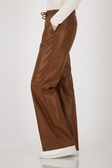 MONARI Прямые брюки из экокожи