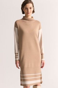 UNQ Платье вязаное