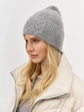 BULMER Шапка бини с декором "косы"