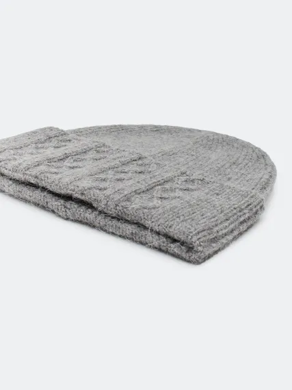 BULMER Шапка бини с декором &quot;косы&quot;