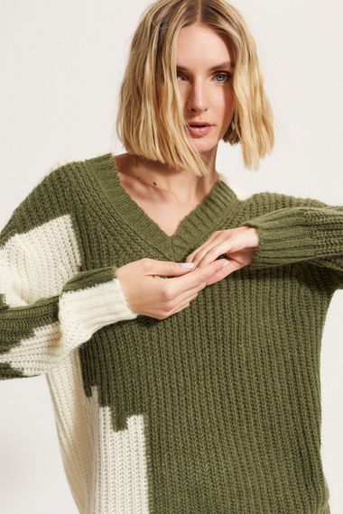 UNQ Пуловер с V-вырезом