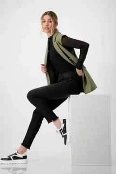 MONARI Джинсы со стразами