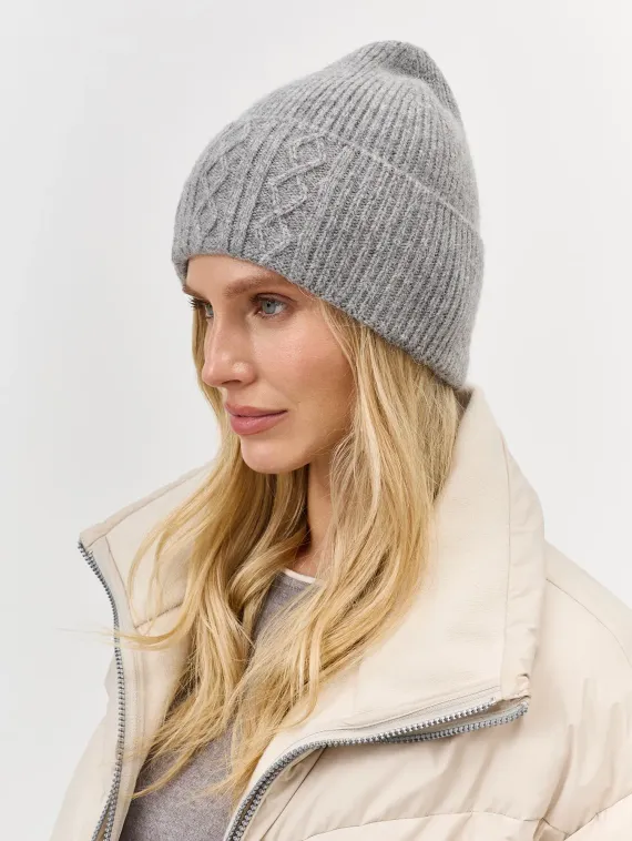 BULMER Шапка бини с декором "косы"