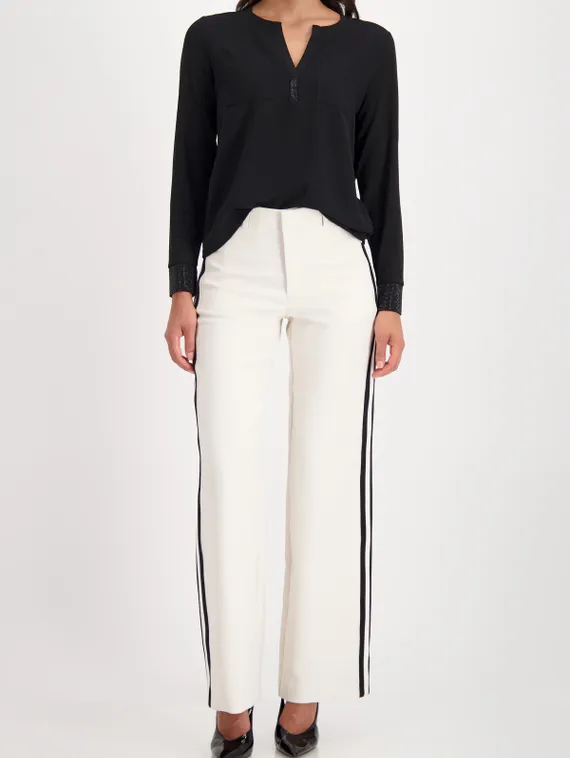 MONARI Креповая блуза со стразами