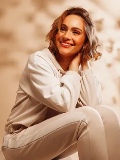 MONARI Спортивные брюки со стразами