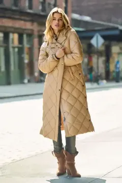 MONARI Стеганое пальто с капюшоном