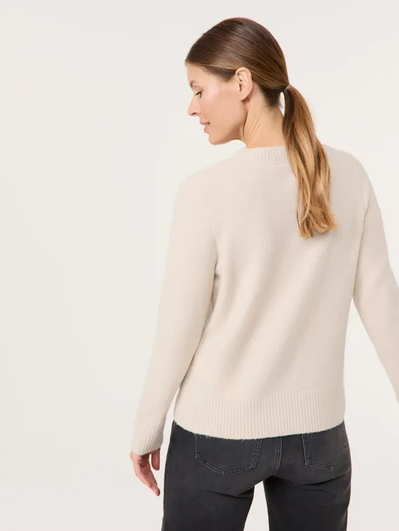 GERRY WEBER Джемпер с декоративными стразами